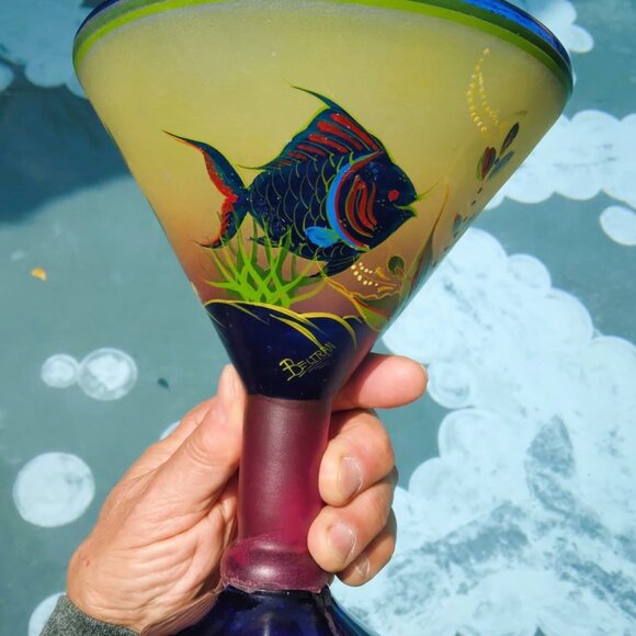 Tropical Vintage Blown Glass Martini Vase with Hand Painted Angel Fish Seascape - Picture 12 of 13